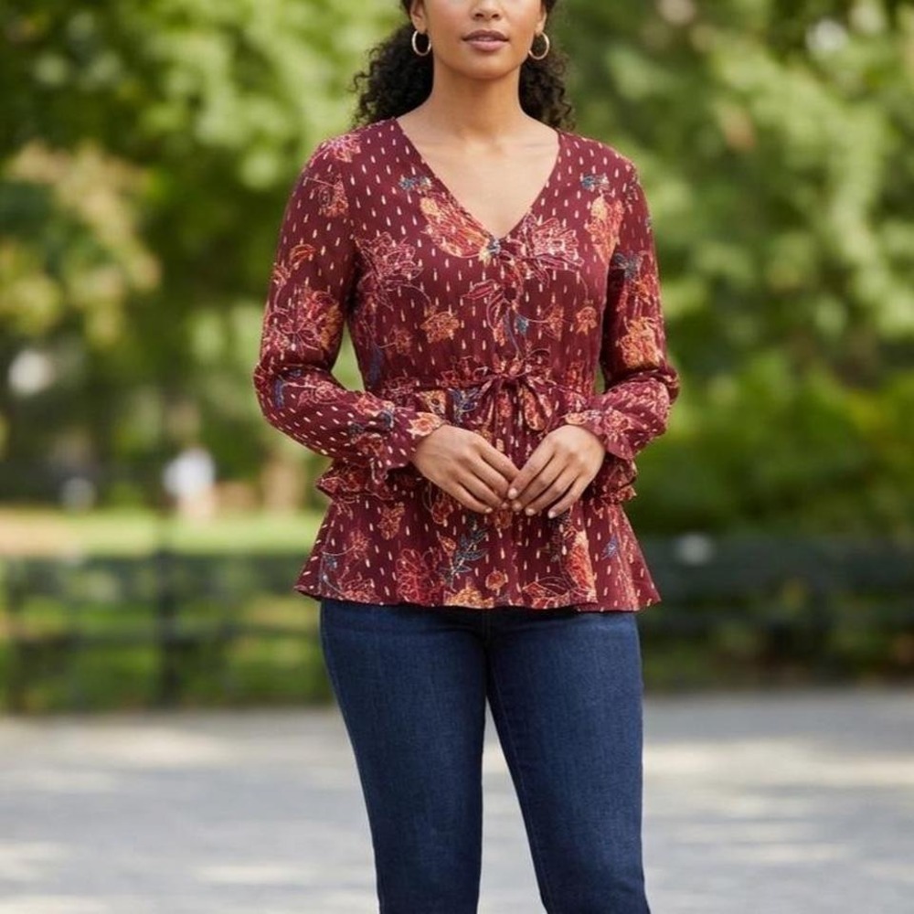 Style & Co. maroon metallic floral blouse (Medium)